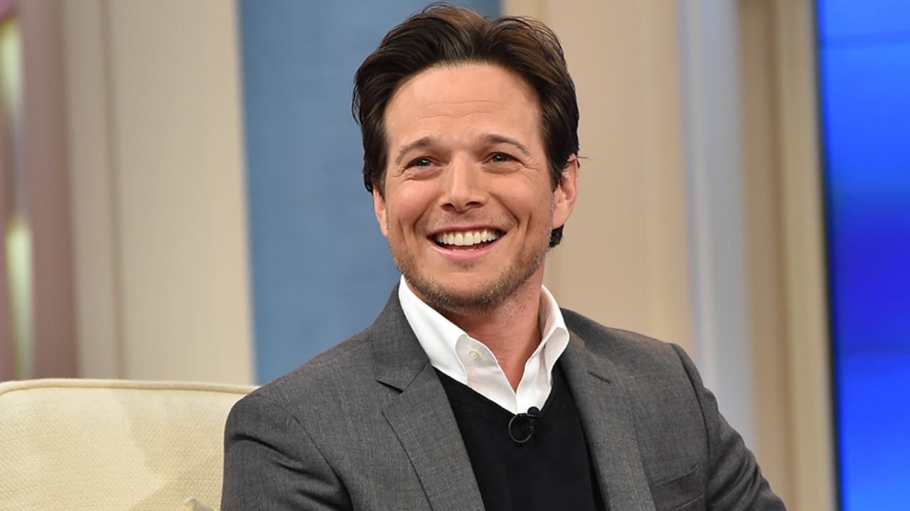 scott wolf net worth